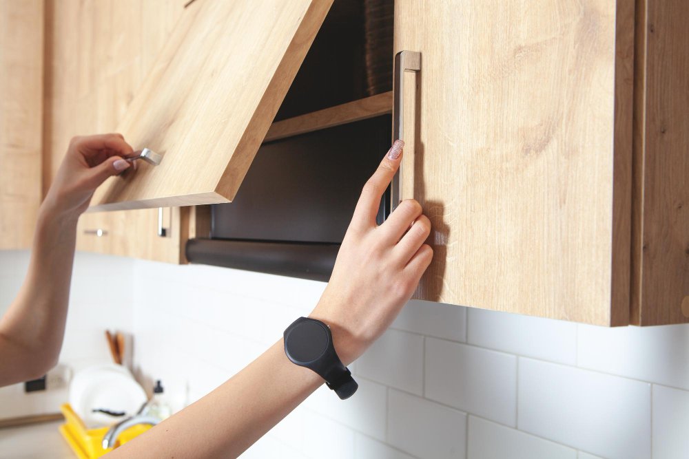 Cabinet Refinishing Refacing Contractor in Kootenai ID