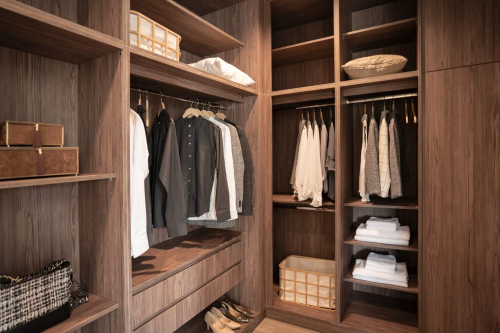 Custom Closet Systems Contractor in Cocolalla ID